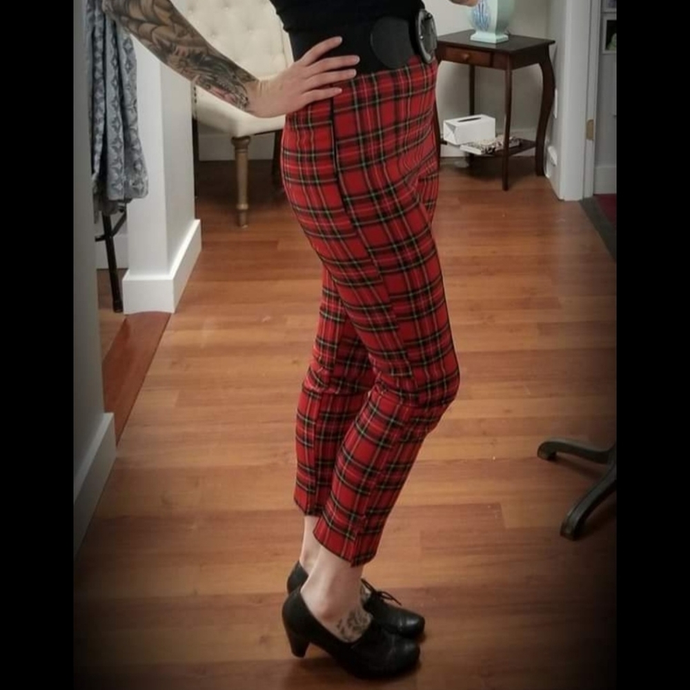 Banned Vintage Red Tartan Capri